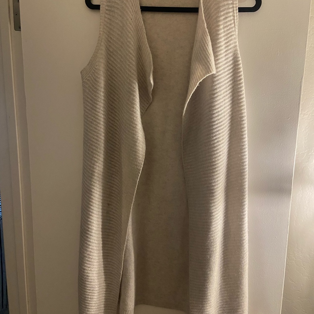 TAHARI cashmere Beige Knit Cardigan medium/ large